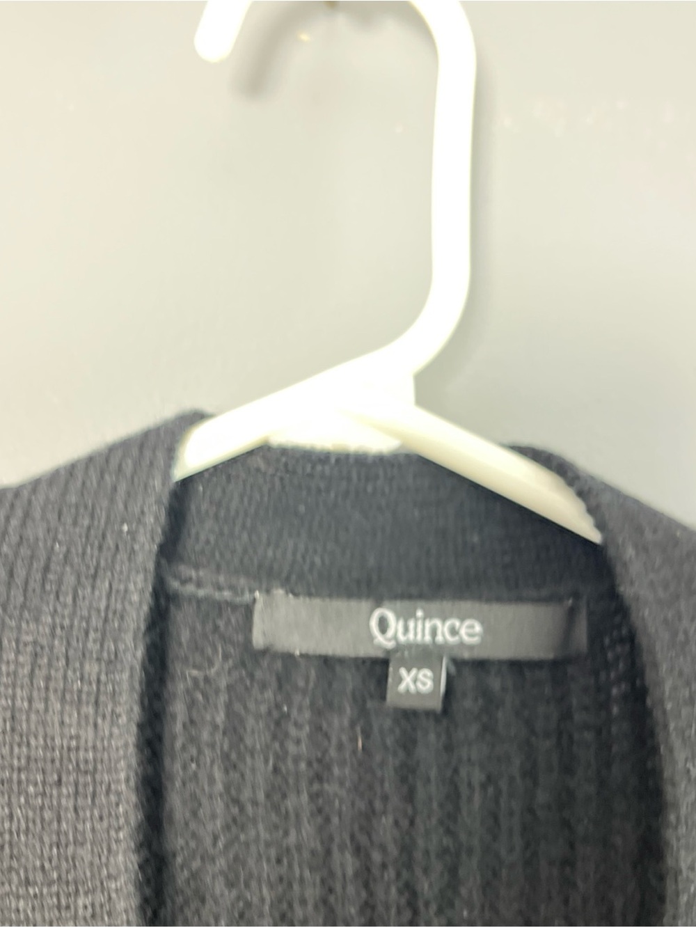 Quince Women's 100% Mongolian Cashmere Oversized Boyfriend Button Cardigan black - Picture 3 of 6